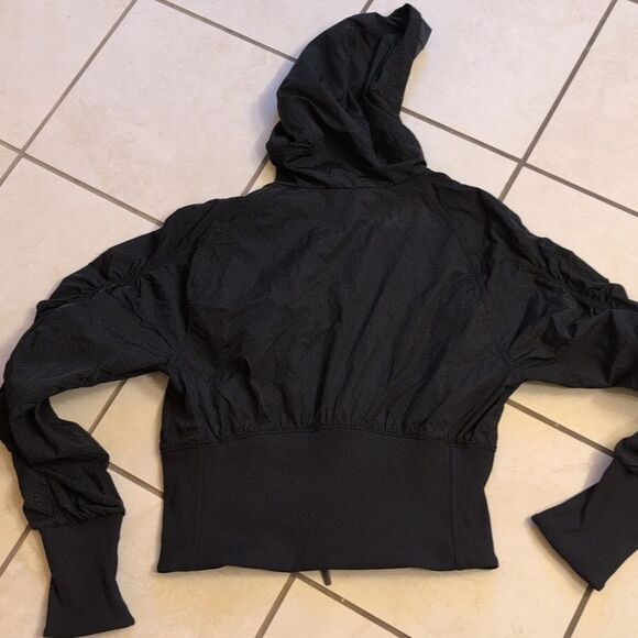 Lululemon Ruched Ribbed-Waist Jacket Black Cropped Size S - Picture 3 of 10